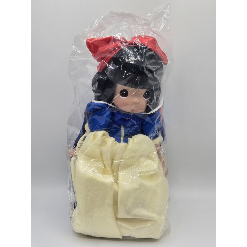 Precious Moments The Doll Collection Snow White Doll 12"‎ New In Box
